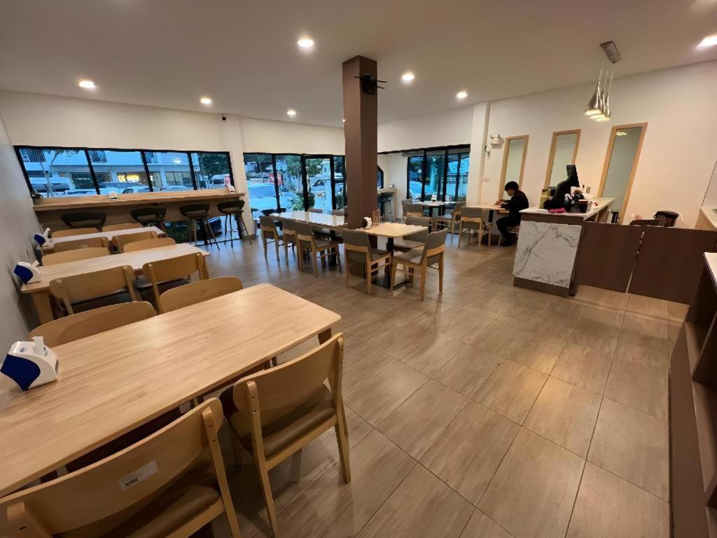 Meesuk Chiangrai Hotel Chiang Rai Zewnętrze zdjęcie